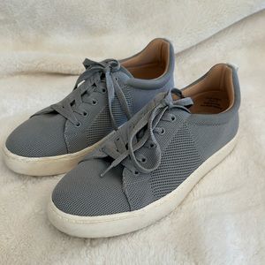 Canvas/Woven Sneaker